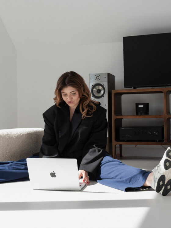 Jak to się zaczęło?               Historia o intuicji, strachu i… hotelowym wózku serwisowym